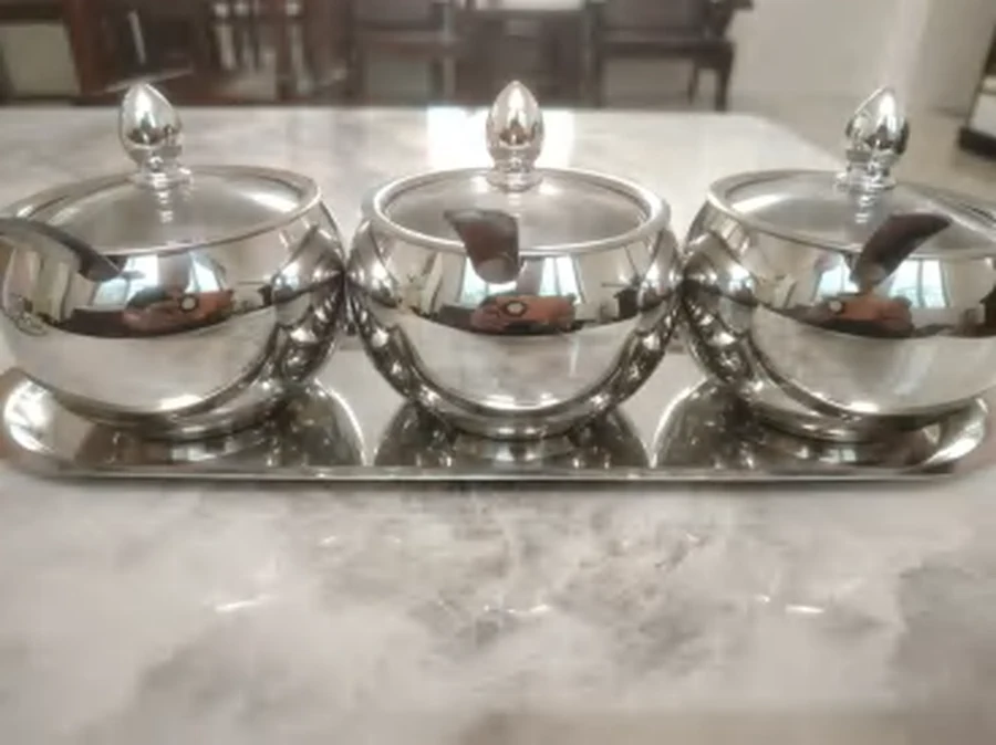 Porta-Temperos Inox 4 Peças com Bandeja