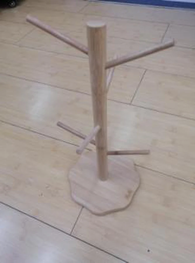 Suporte para Canecas de Madeira
