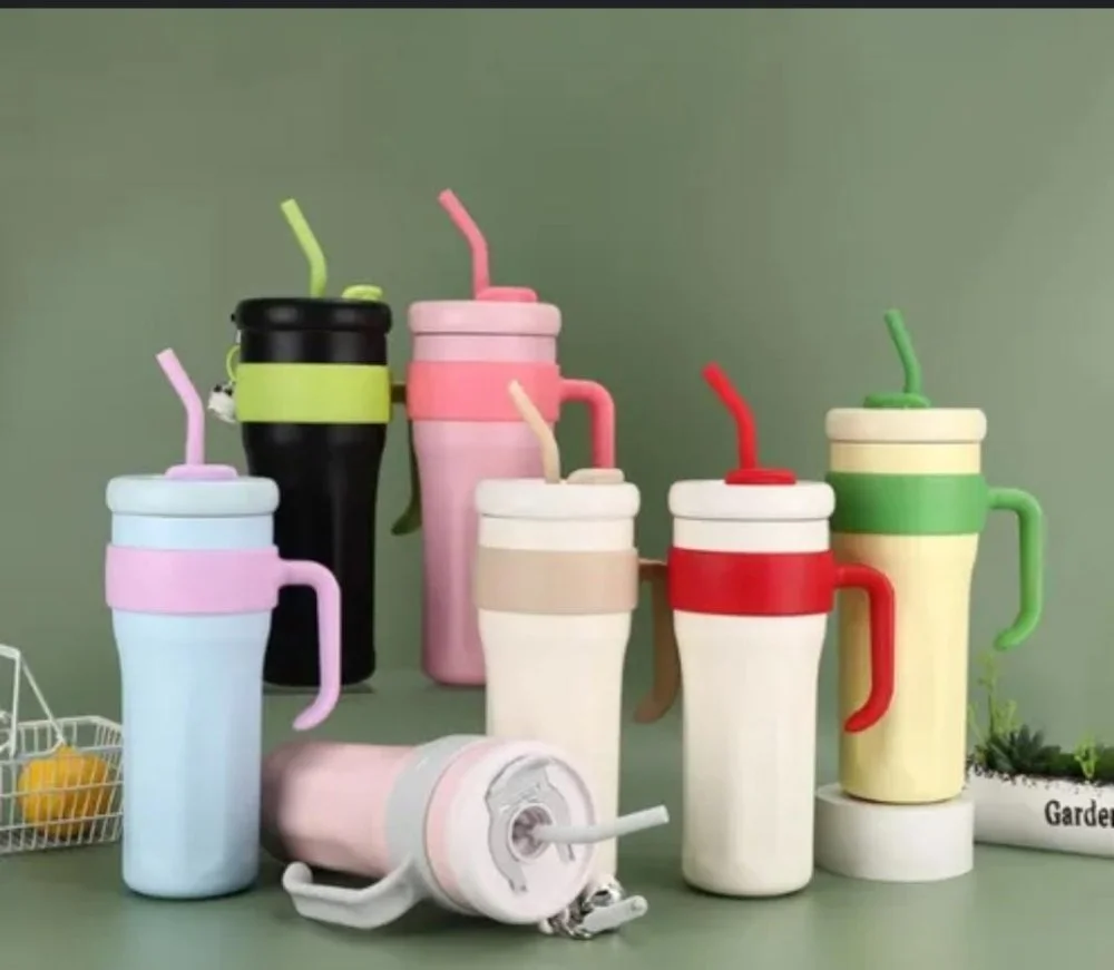 Copo Térmico 1200 ml com Alça e Canudo — foto 1