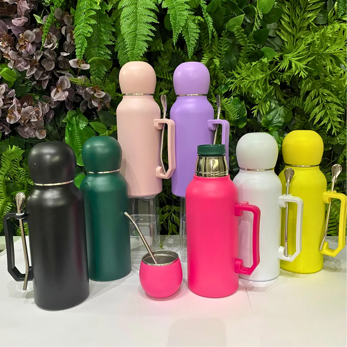 Garrafa Térmica Chimarrão Terere 1300ml Com Bomba Inox